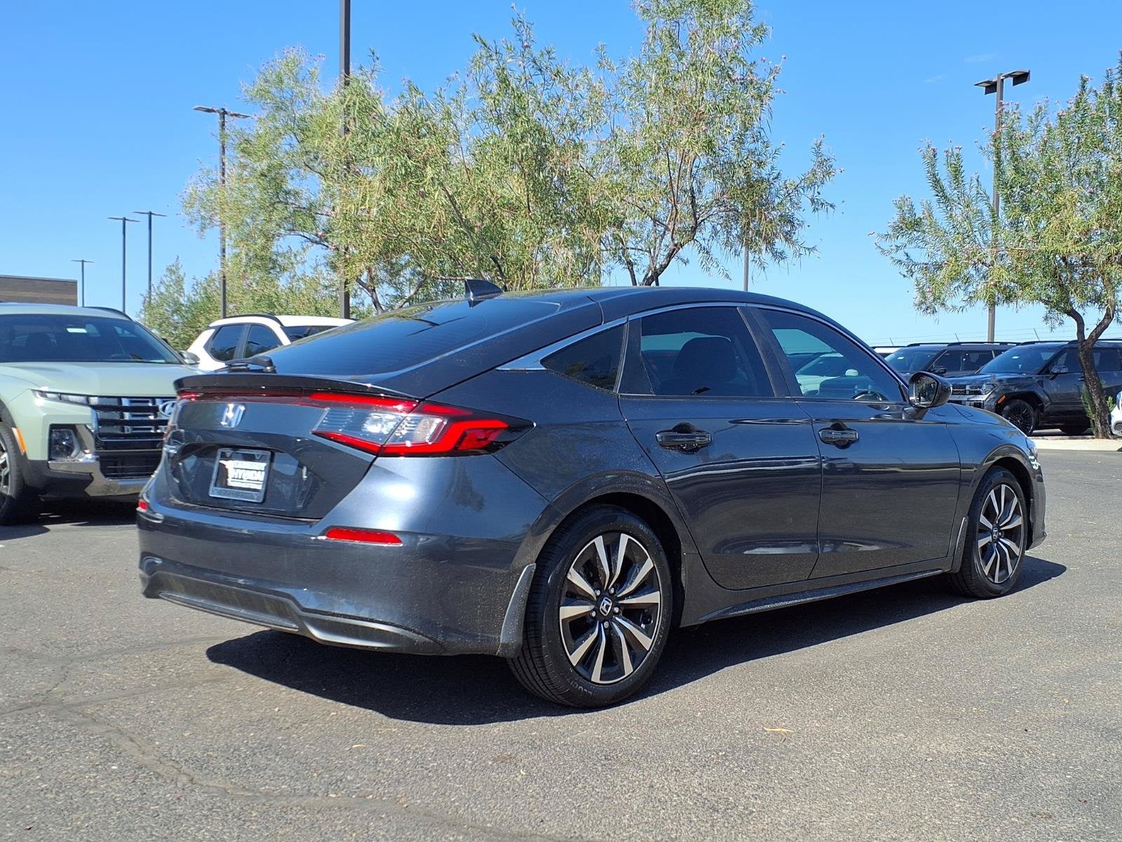 2024 Honda Civic Hatchback EX-L