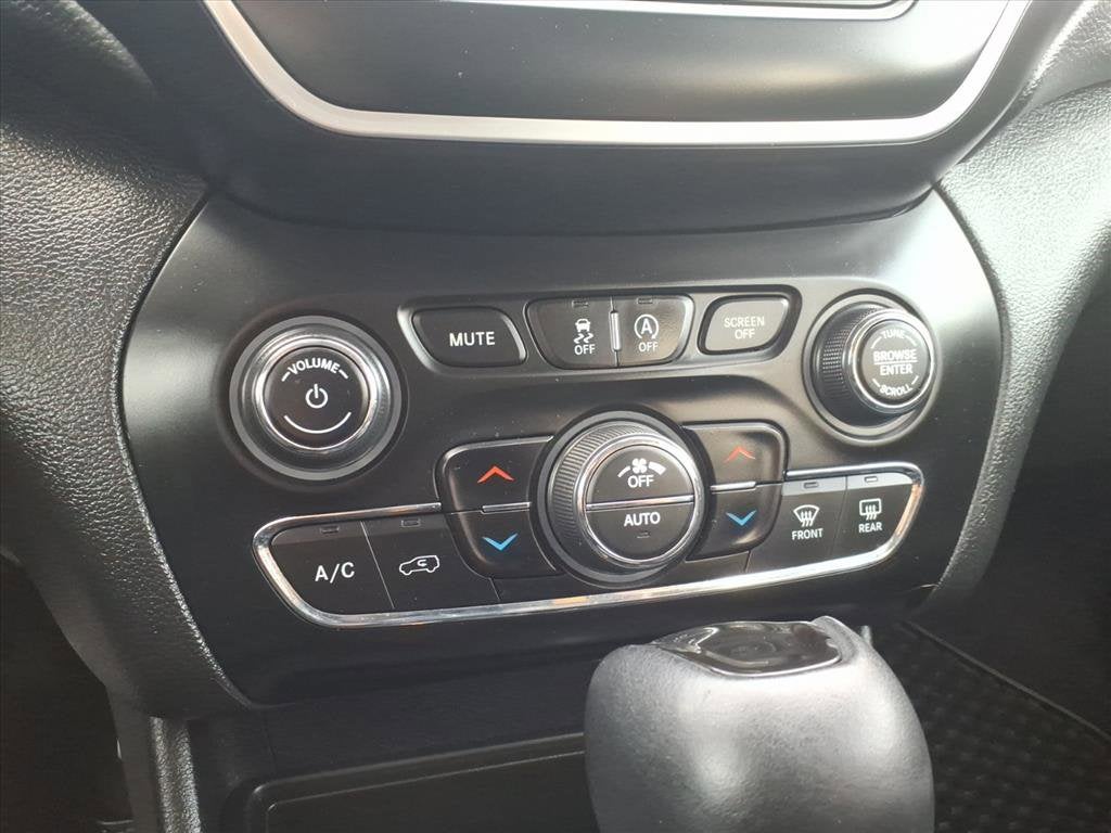 2020 Jeep Cherokee Altitude