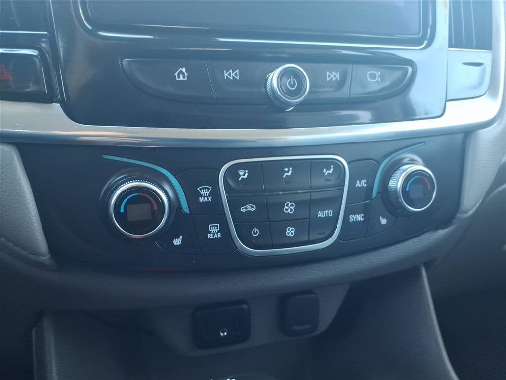 2020 Chevrolet Traverse LT Cloth