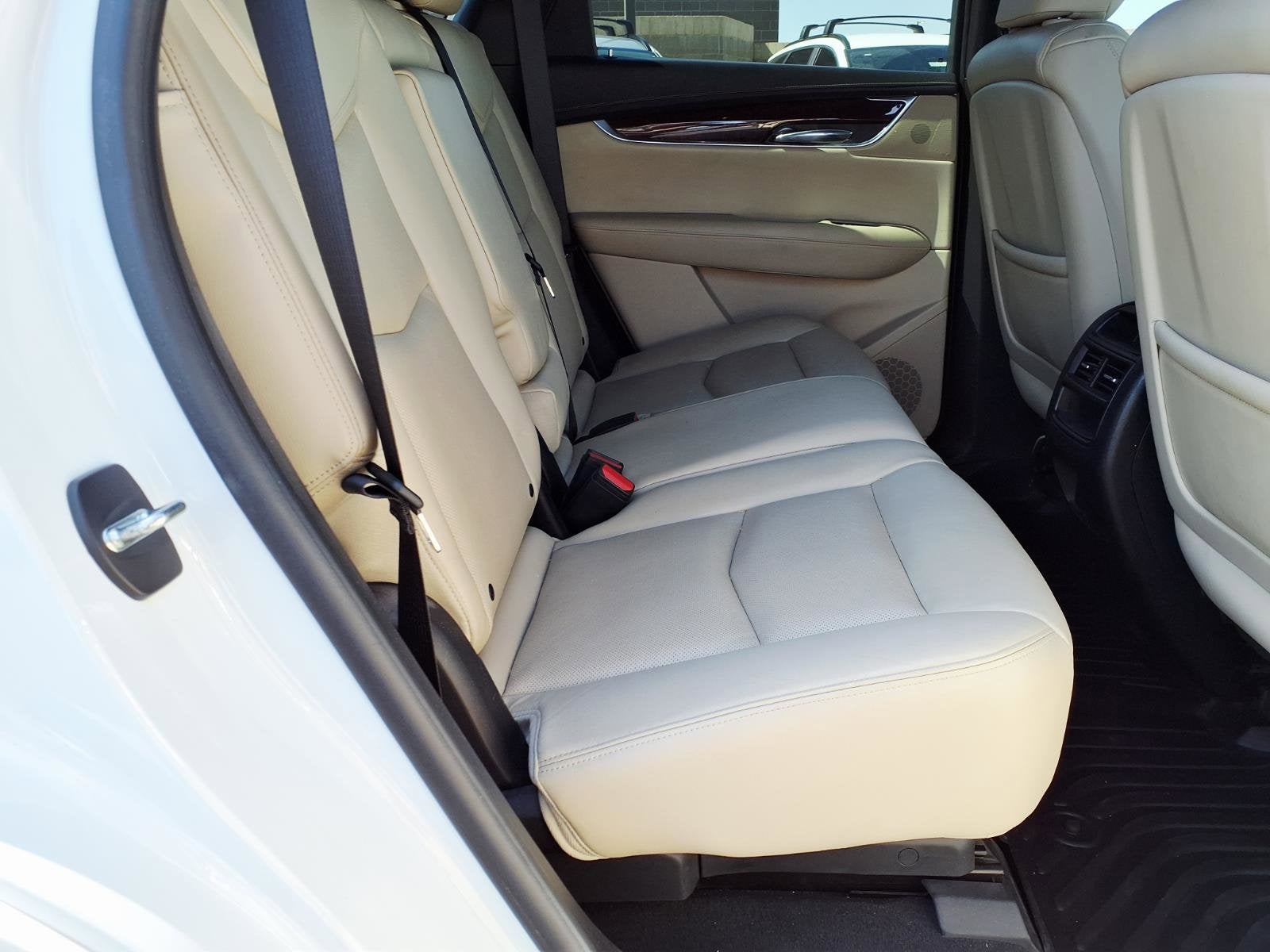 2017 Cadillac XT5 Premium Luxury FWD