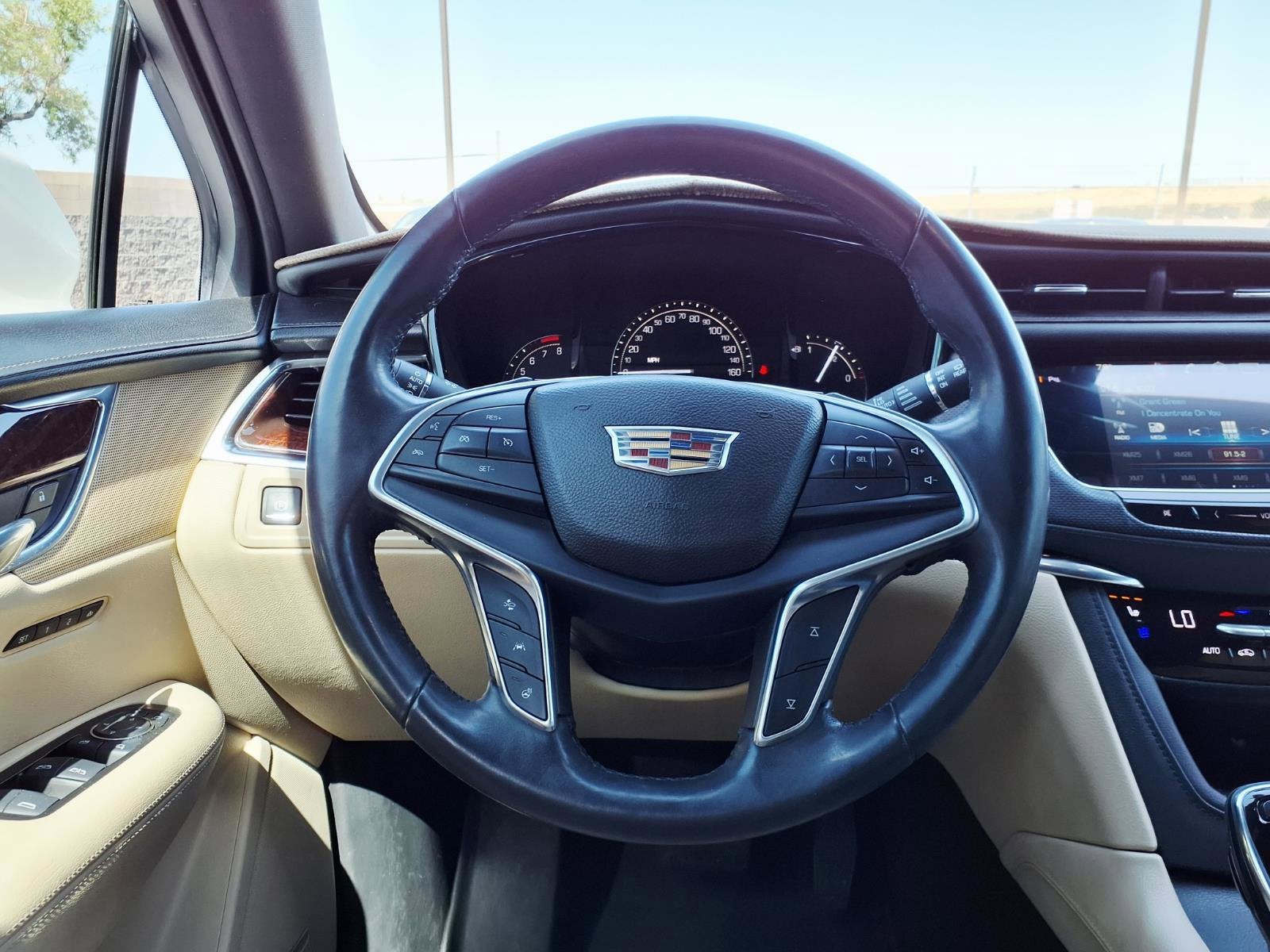 2017 Cadillac XT5 Premium Luxury FWD