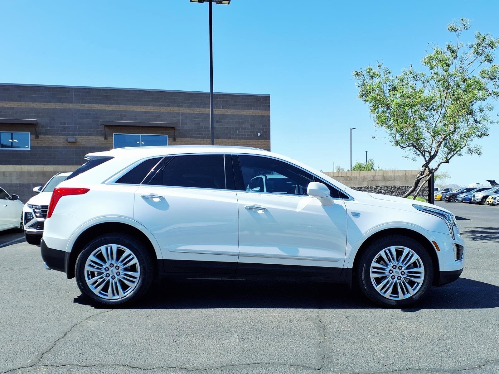 2017 Cadillac XT5 Premium Luxury FWD