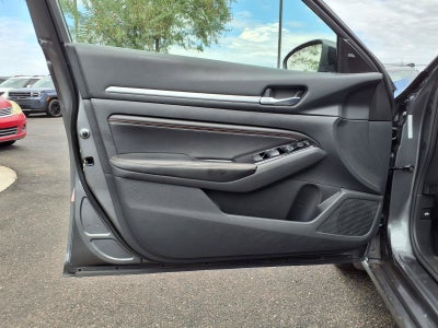 2023 Nissan Altima 2.0 SR