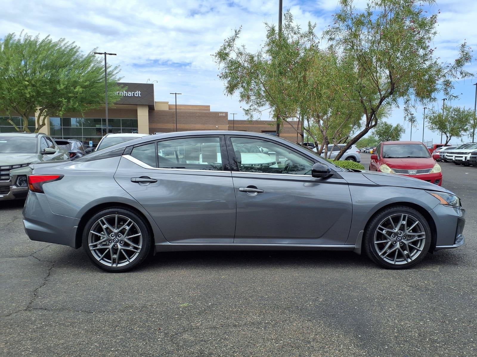 2023 Nissan Altima 2.0 SR