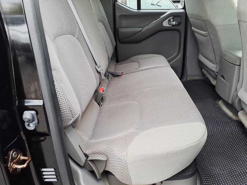 2015 Nissan Frontier SV