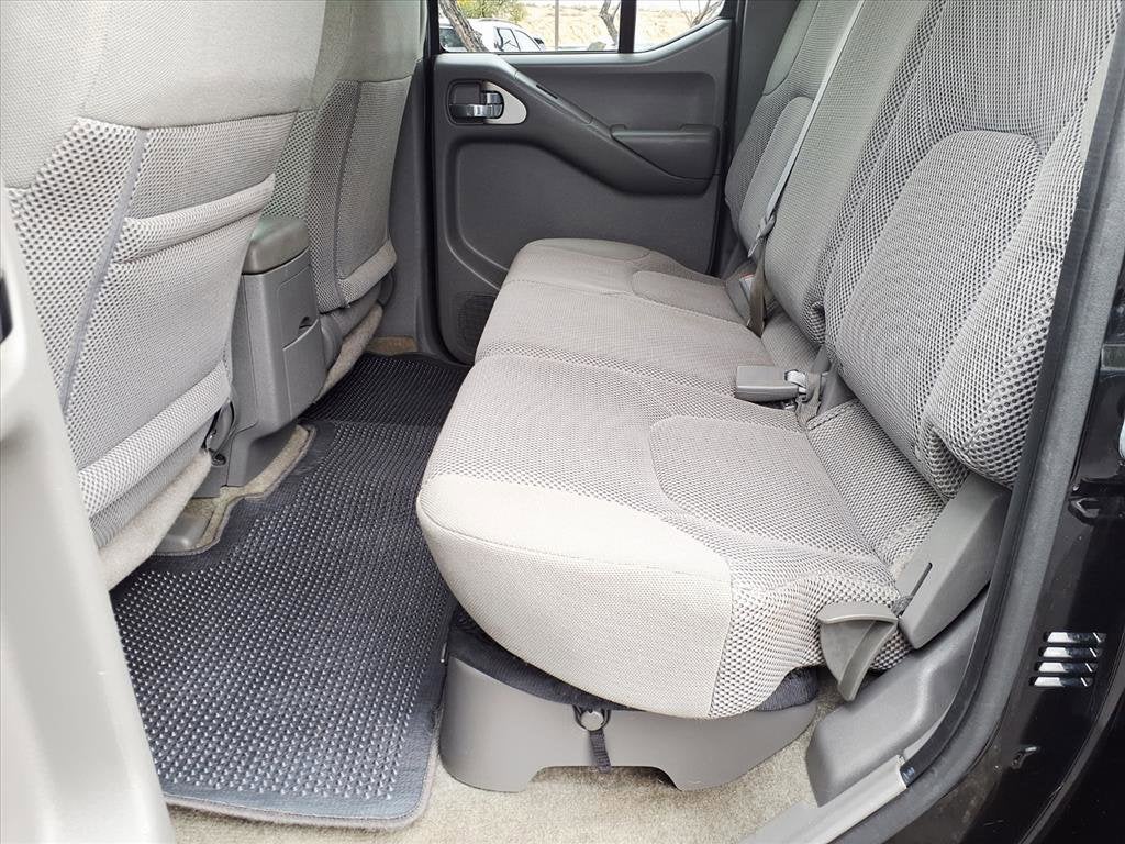 2015 Nissan Frontier SV