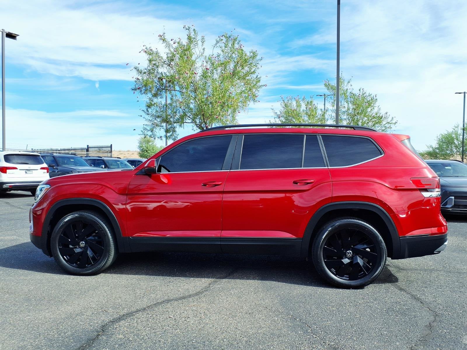 2024 Volkswagen Atlas 2.0T SE w/Technology