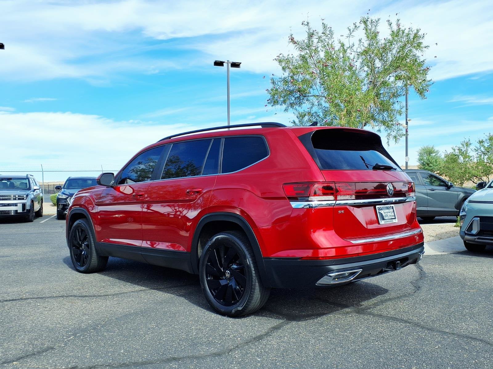 2024 Volkswagen Atlas 2.0T SE w/Technology