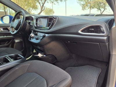 2021 Chrysler Pacifica Touring