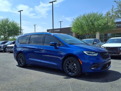 2021 Chrysler Pacifica Touring