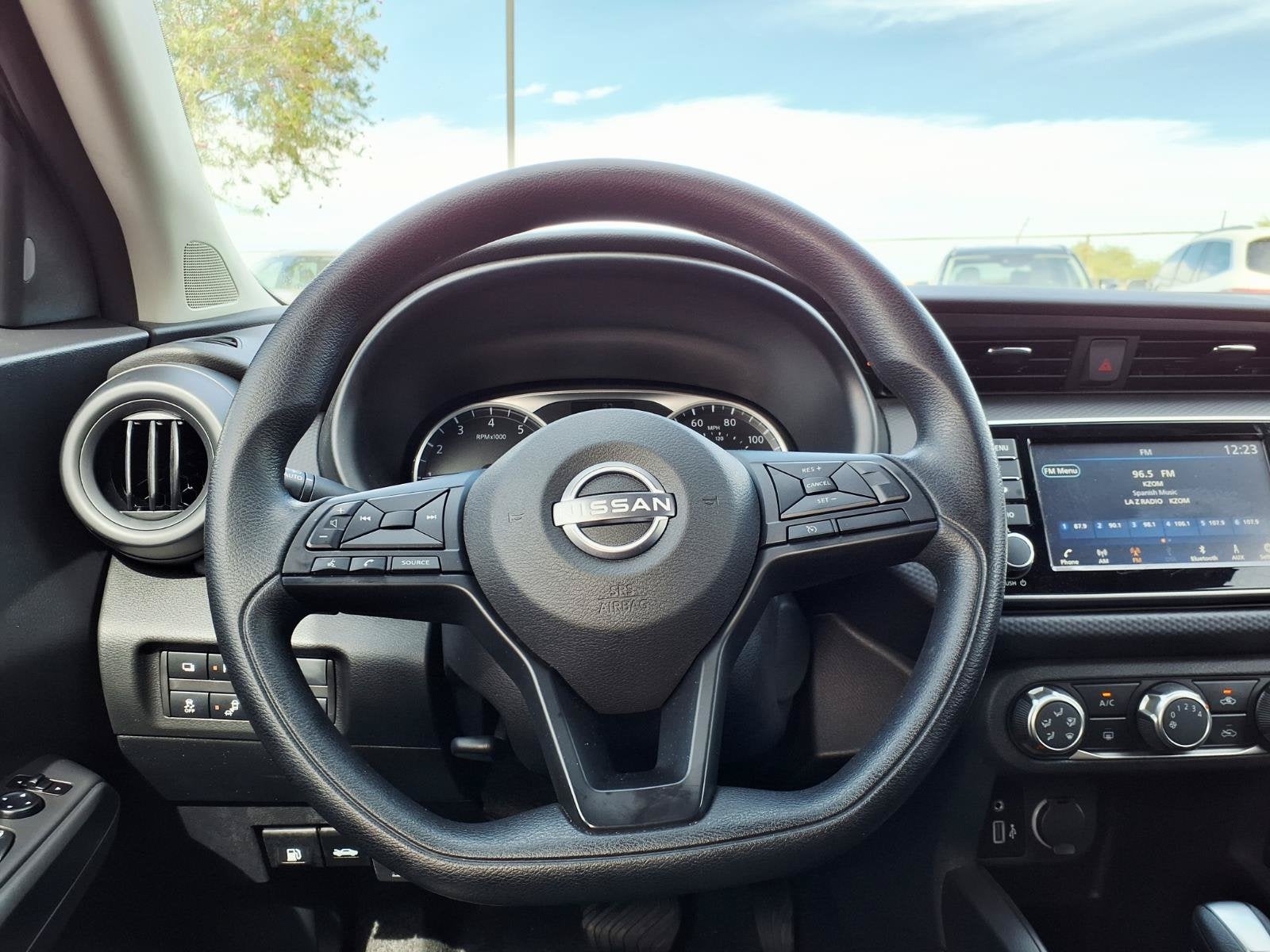 2025 Nissan Kicks Play S