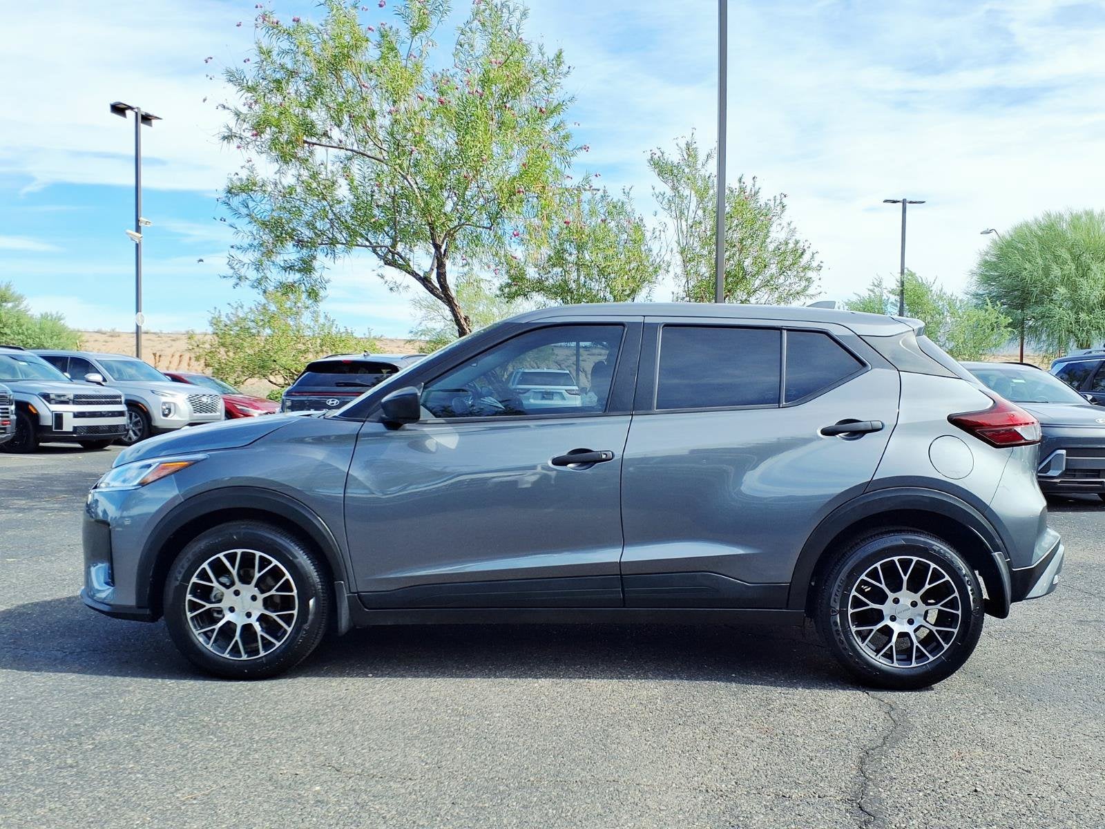 2025 Nissan Kicks Play S