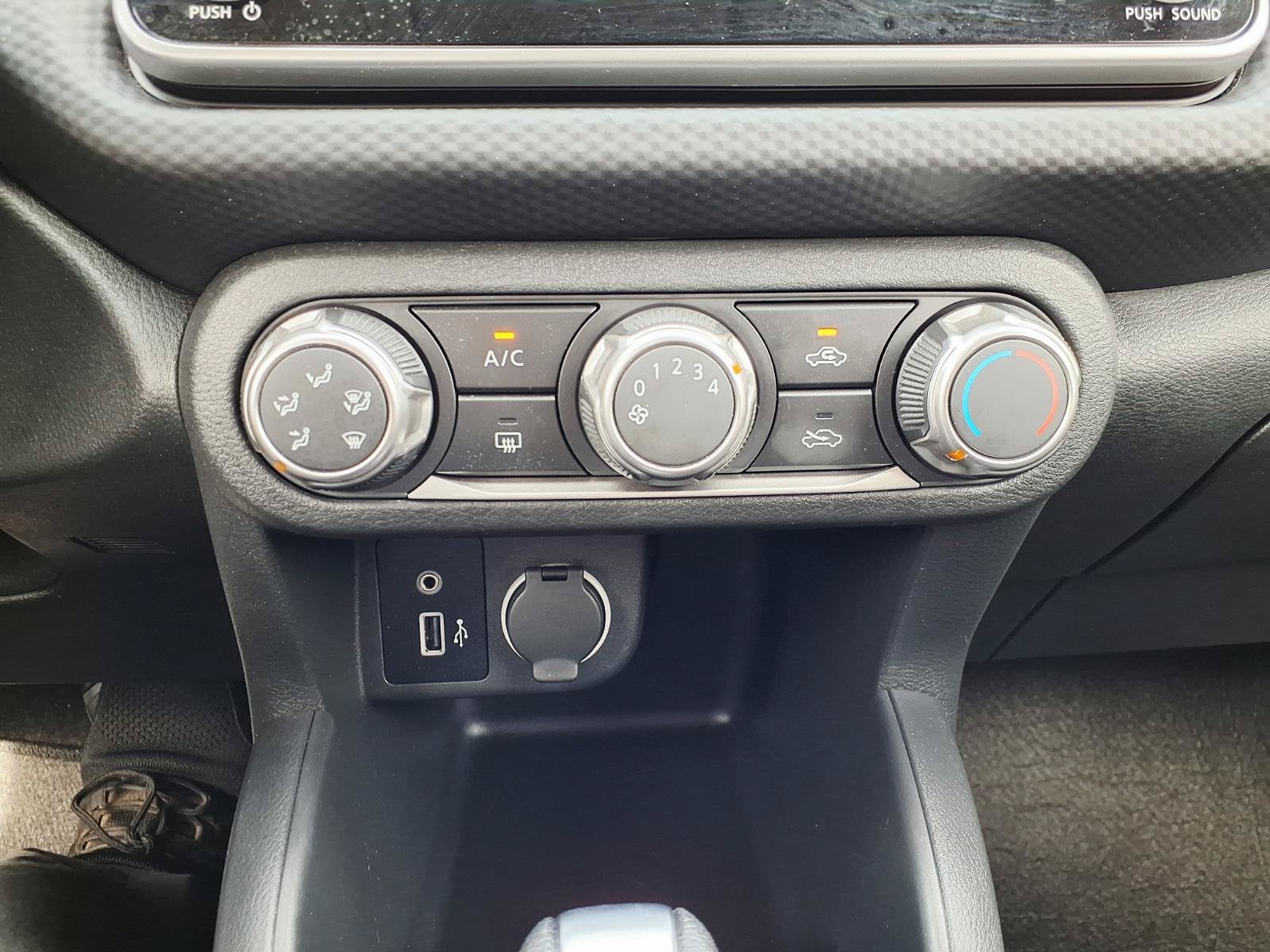 2025 Nissan Kicks Play S