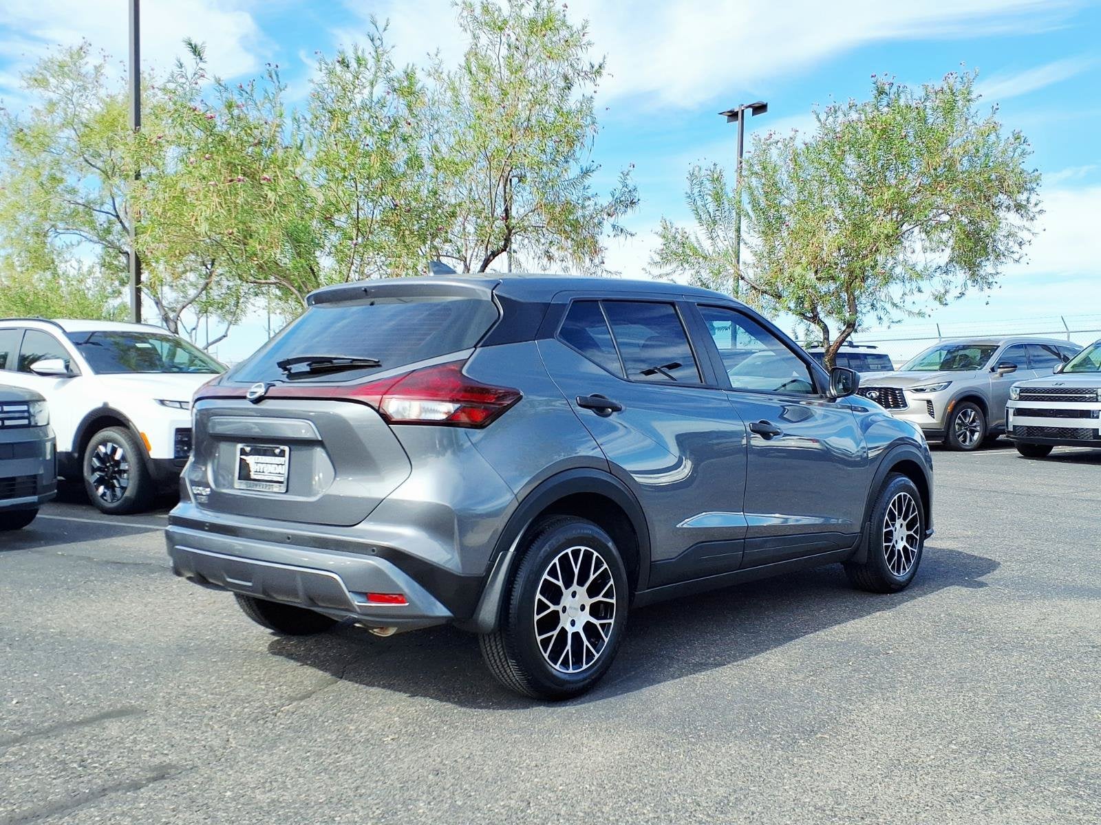 2025 Nissan Kicks Play S