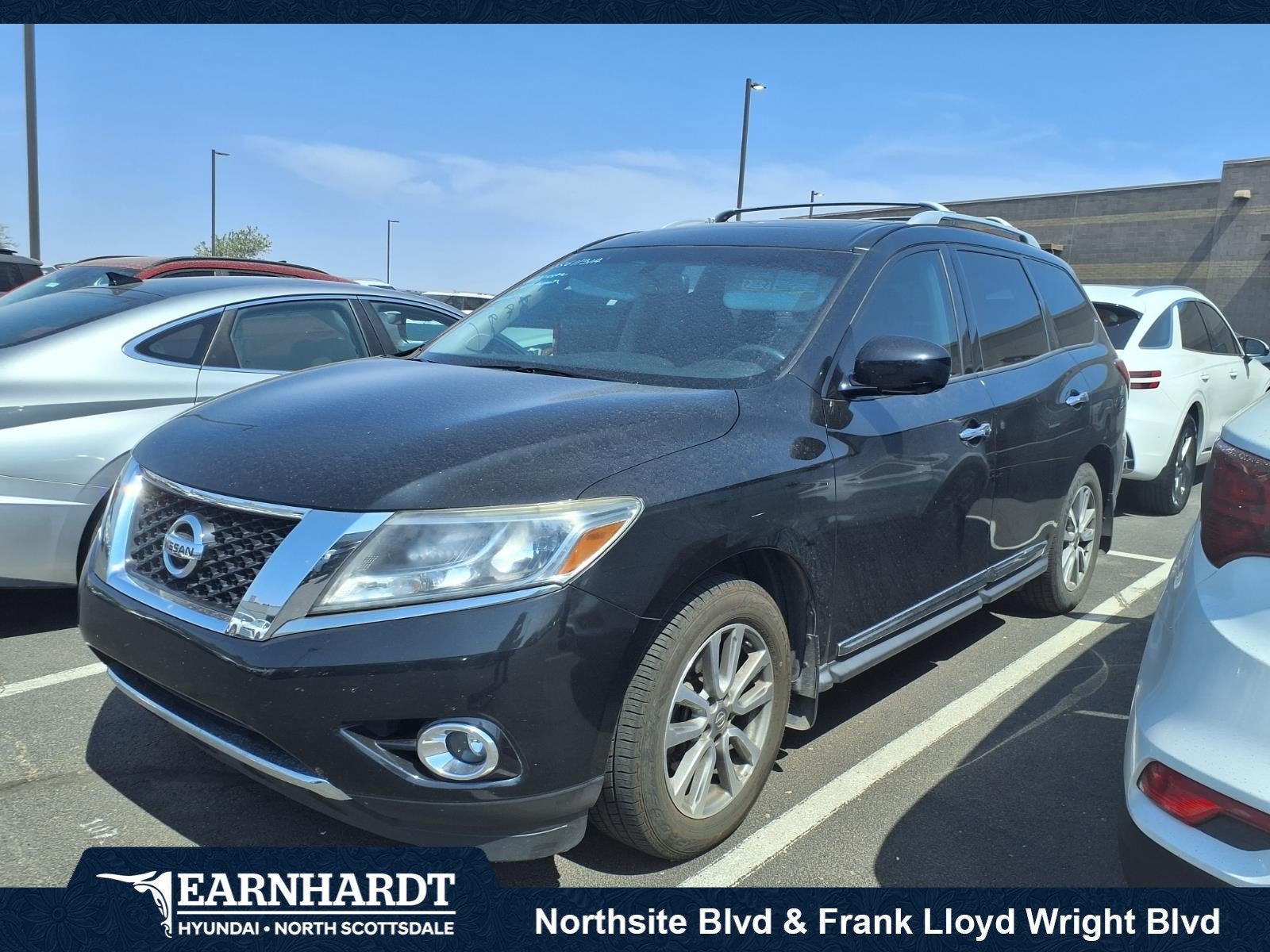 2016 Nissan Pathfinder SL