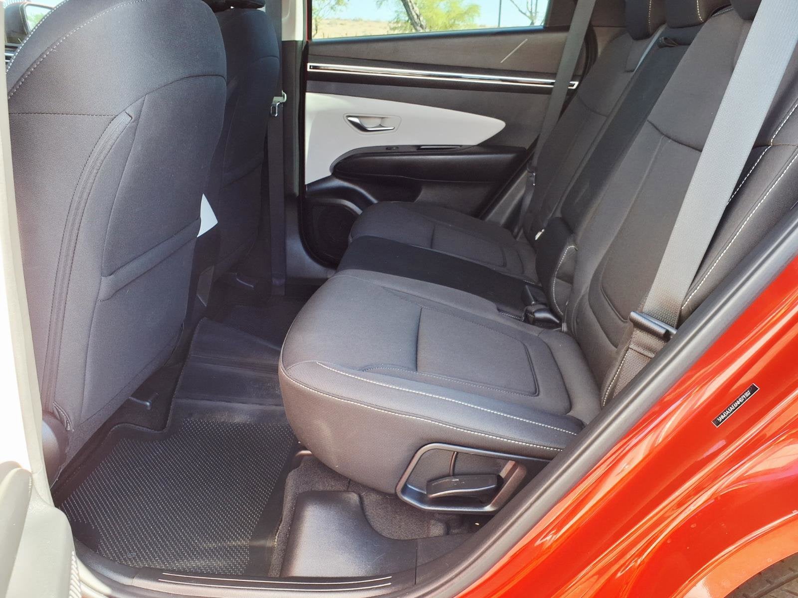 2022 Hyundai TUCSON SE