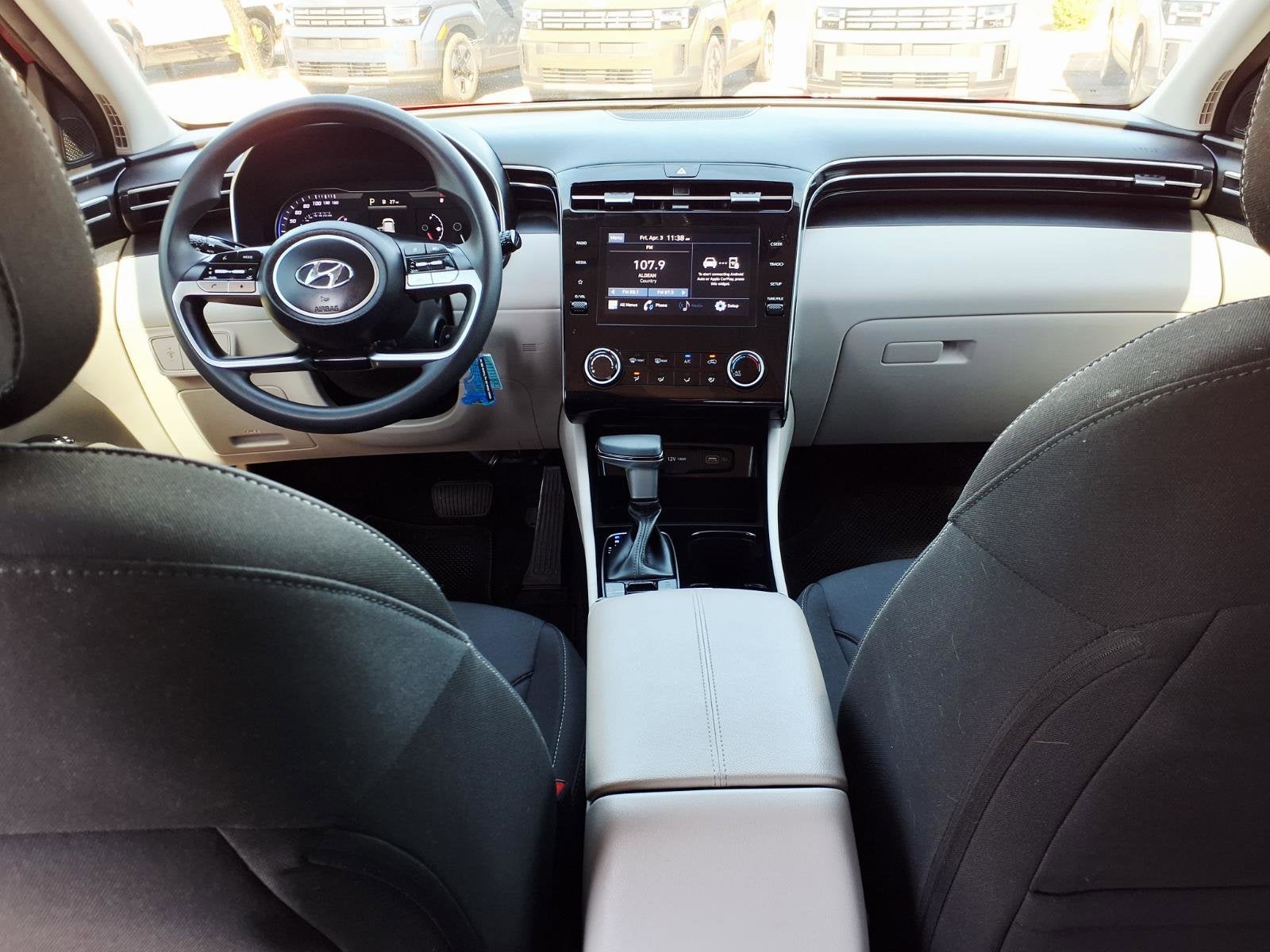 2022 Hyundai TUCSON SE