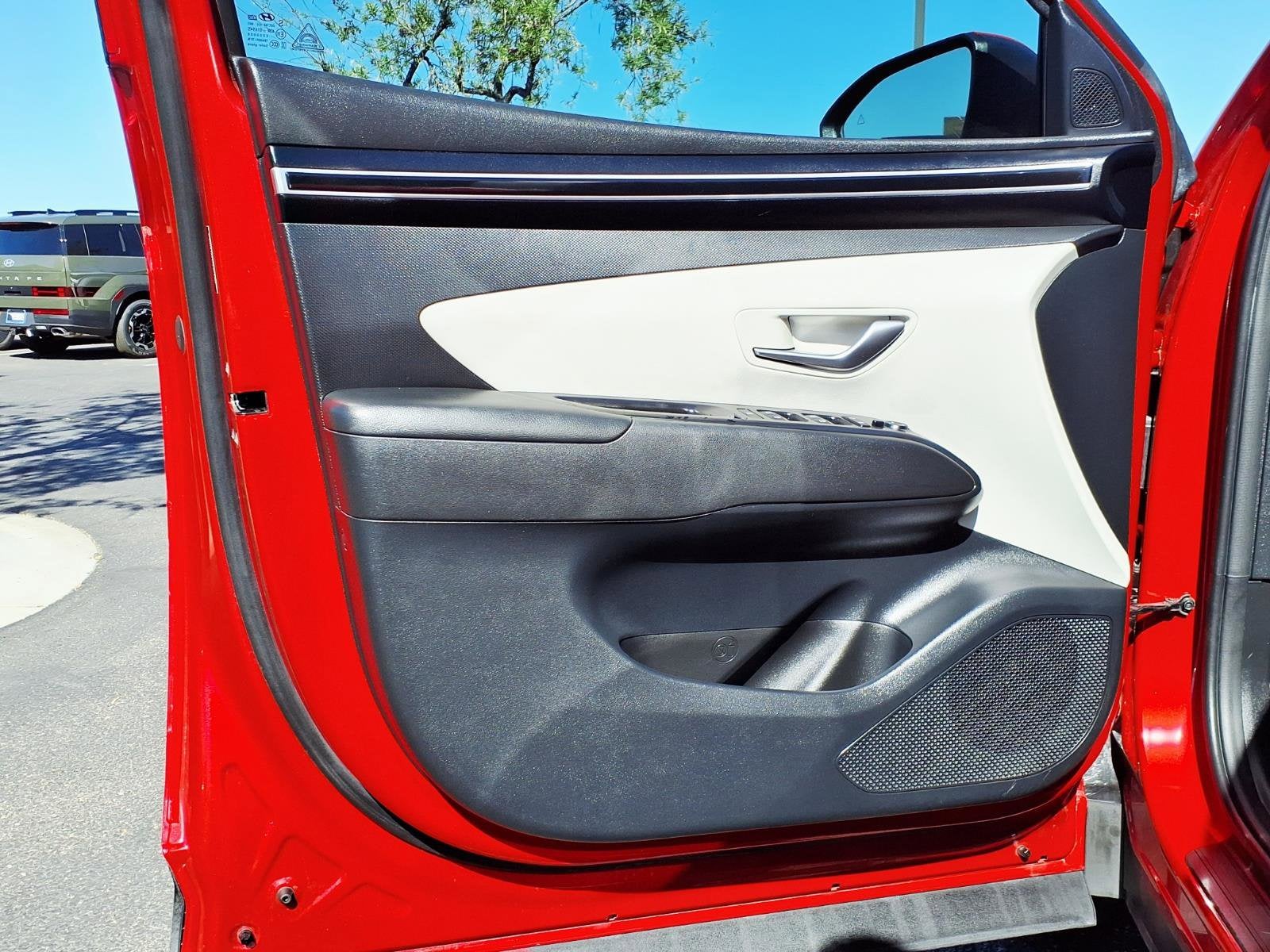 2022 Hyundai TUCSON SE