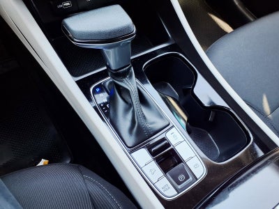 2022 Hyundai TUCSON SE