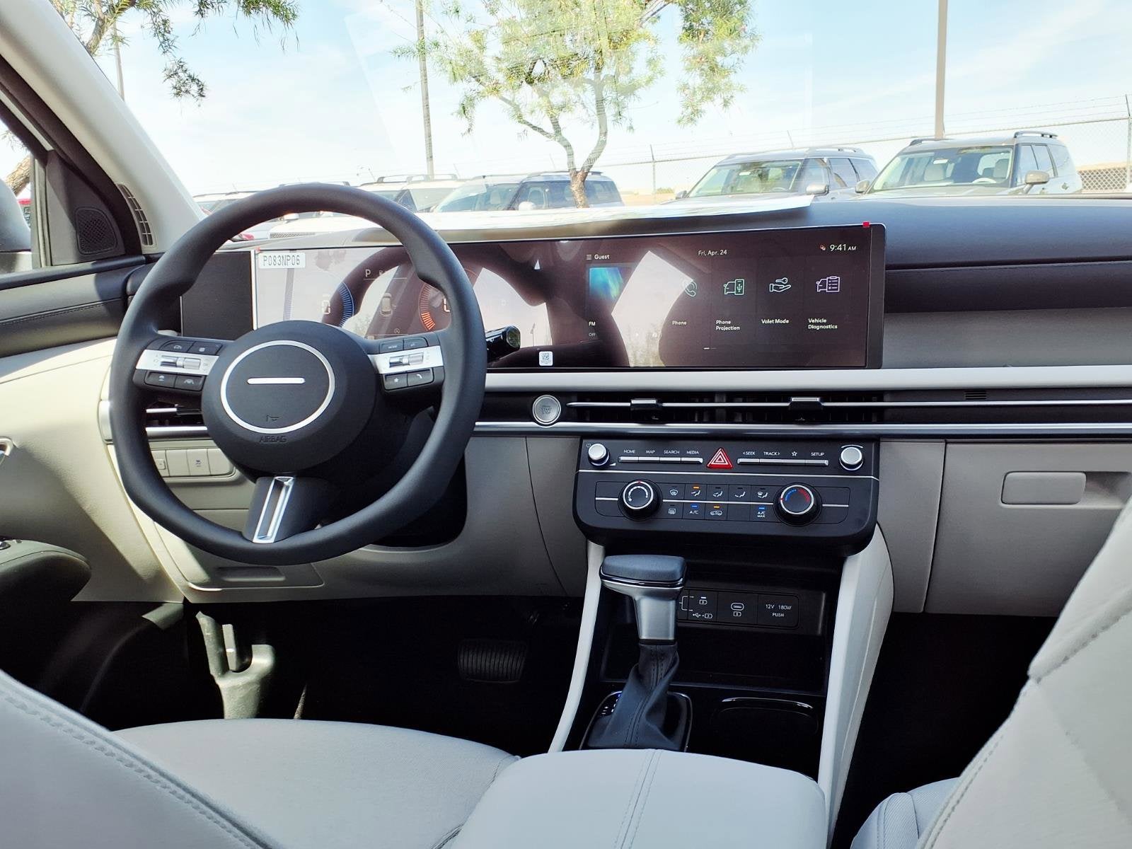 2026 Hyundai TUCSON SE