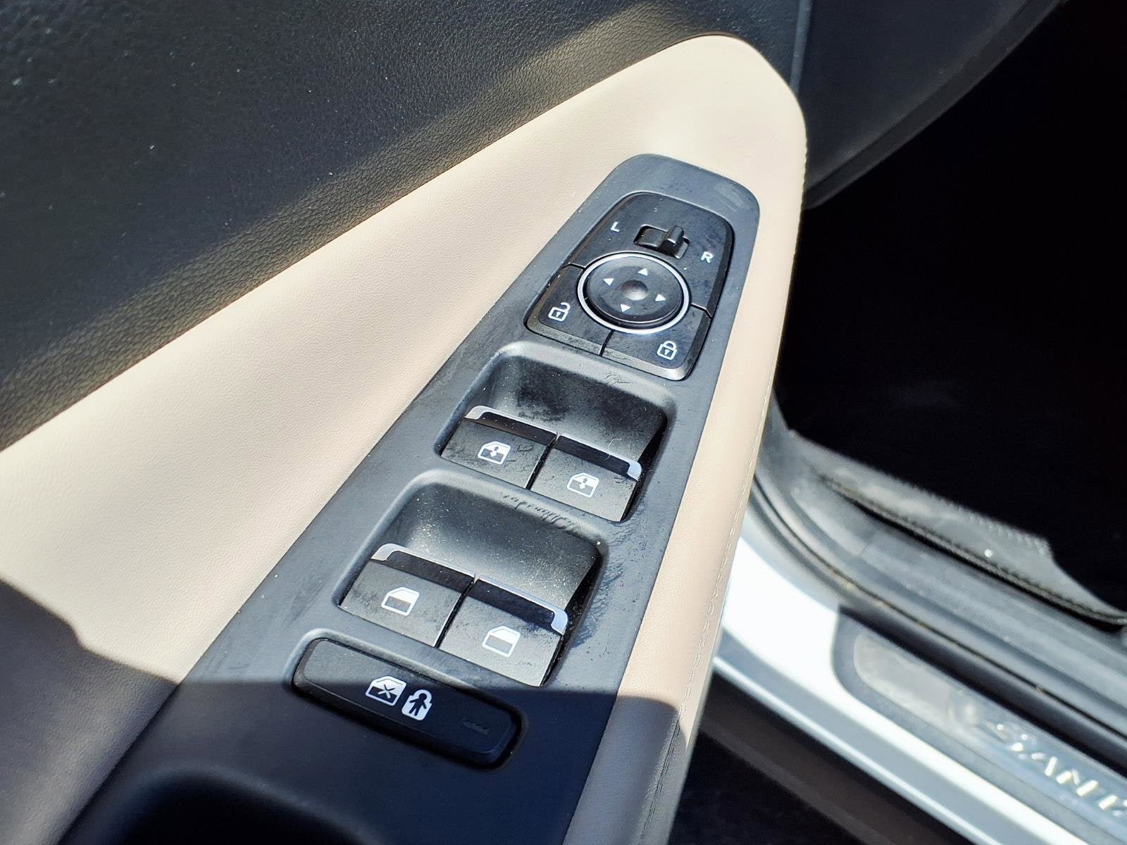 2023 Hyundai SANTA FE HYBRID SEL Premium