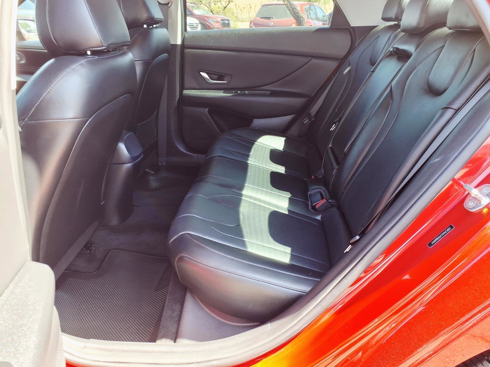 2022 Hyundai ELANTRA Limited