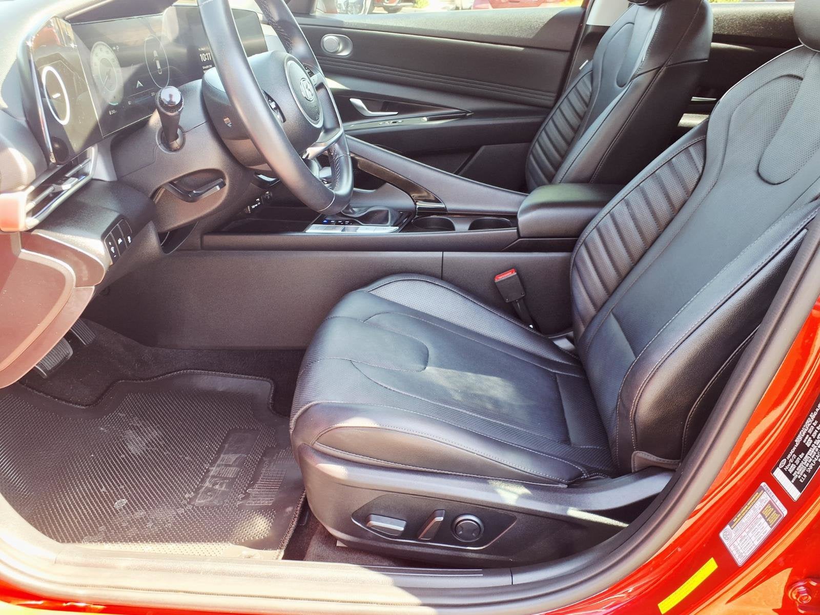 2022 Hyundai ELANTRA Limited