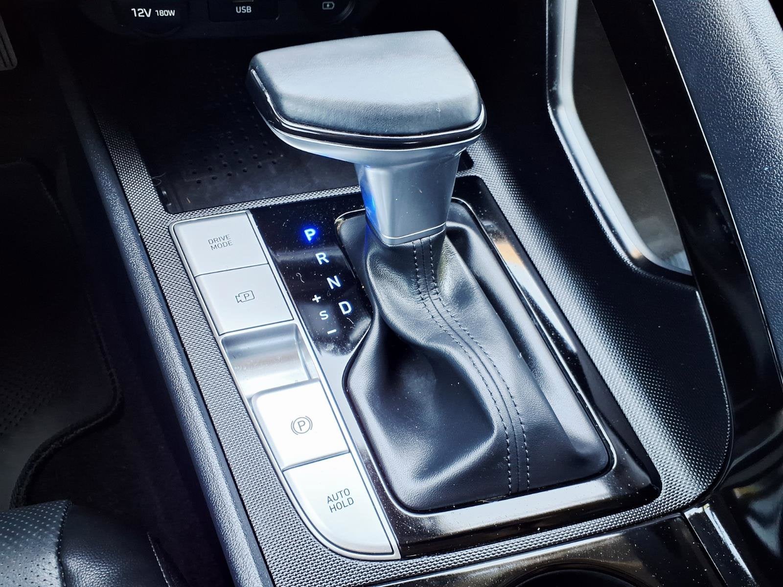 2022 Hyundai ELANTRA Limited