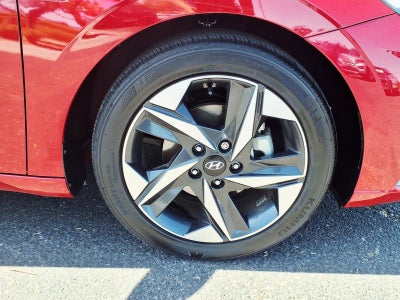 2022 Hyundai ELANTRA Limited