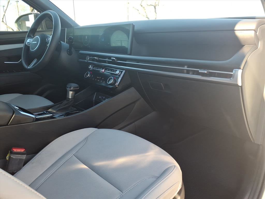 2025 Hyundai SANTA CRUZ SEL Activity