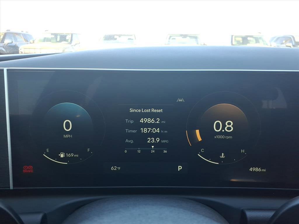 2025 Hyundai SANTA CRUZ SEL Activity