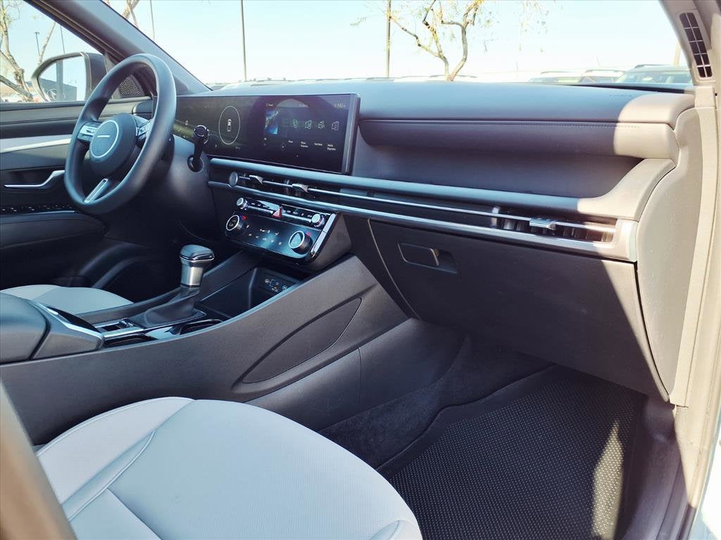 2025 Hyundai SANTA CRUZ SEL Activity