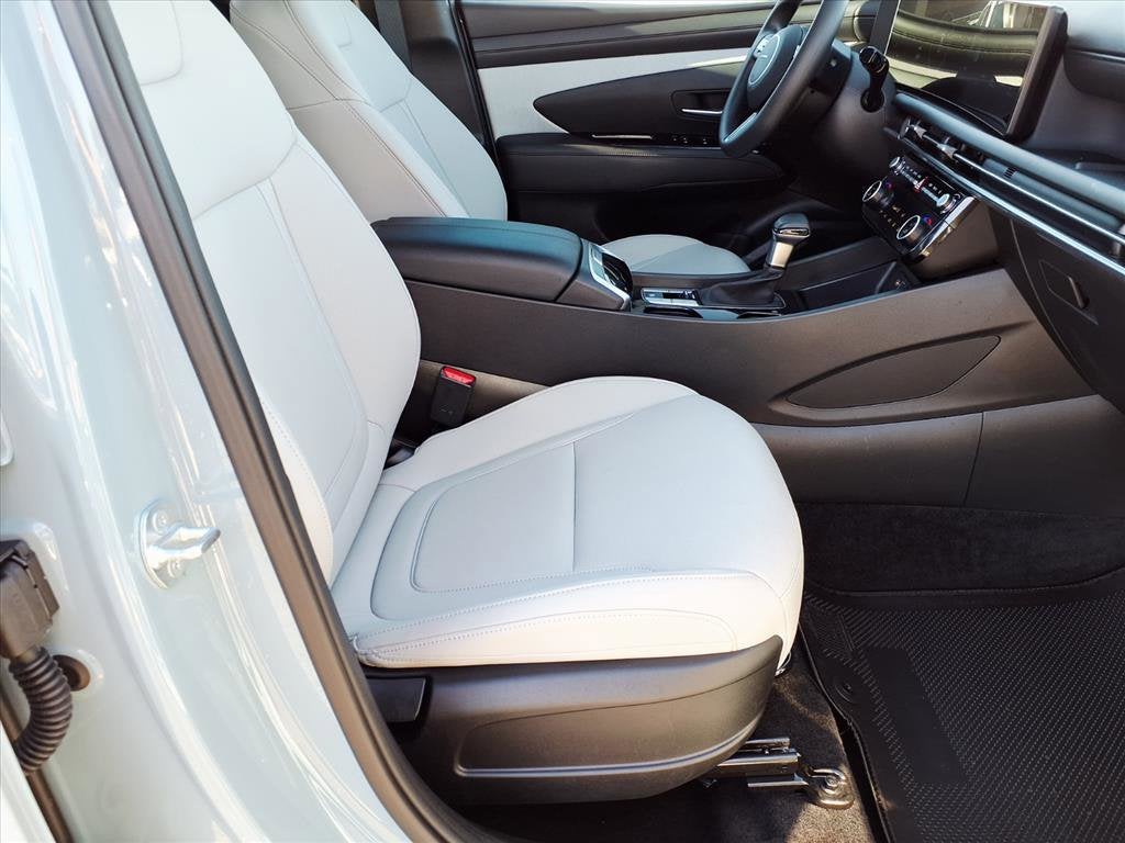 2025 Hyundai SANTA CRUZ SEL Activity