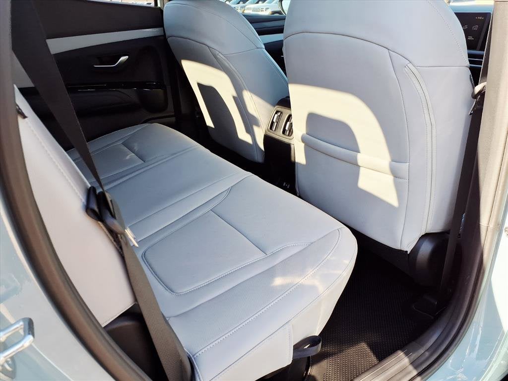 2025 Hyundai SANTA CRUZ SEL Activity