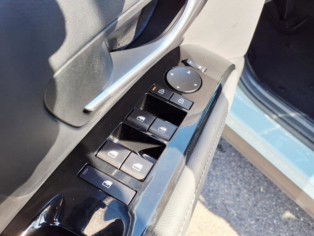 2025 Hyundai SANTA CRUZ SEL Activity