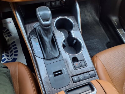2021 Toyota Highlander Hybrid Platinum