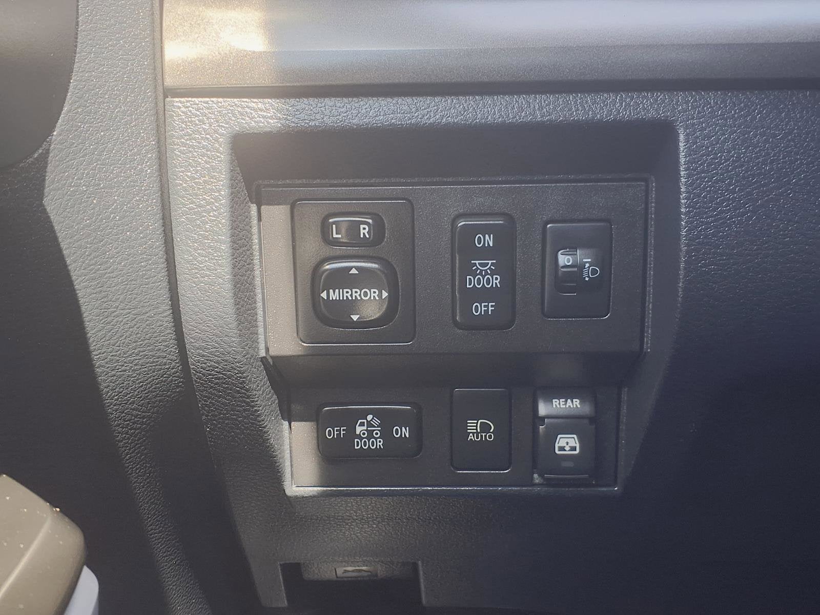 2018 Toyota Tundra 4WD SR5