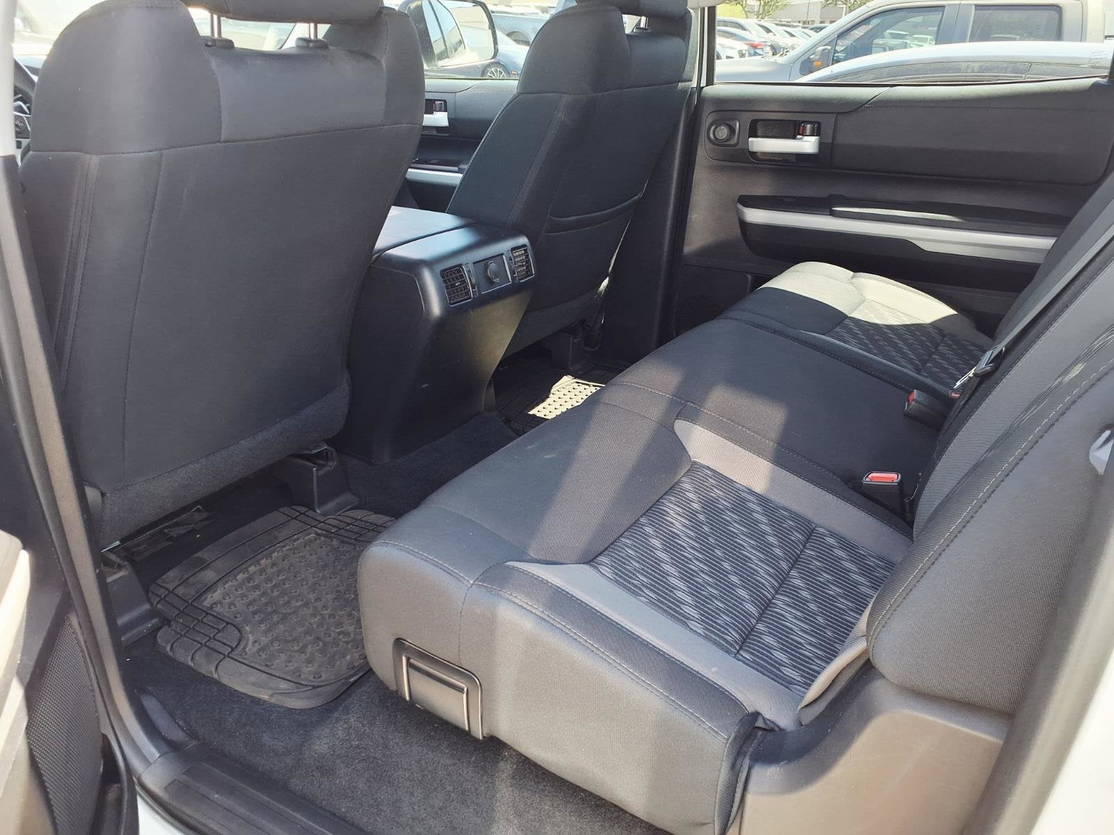 2018 Toyota Tundra 4WD SR5