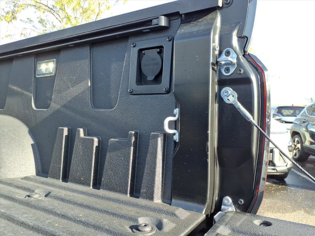 2025 Toyota Tundra 4WD SR5