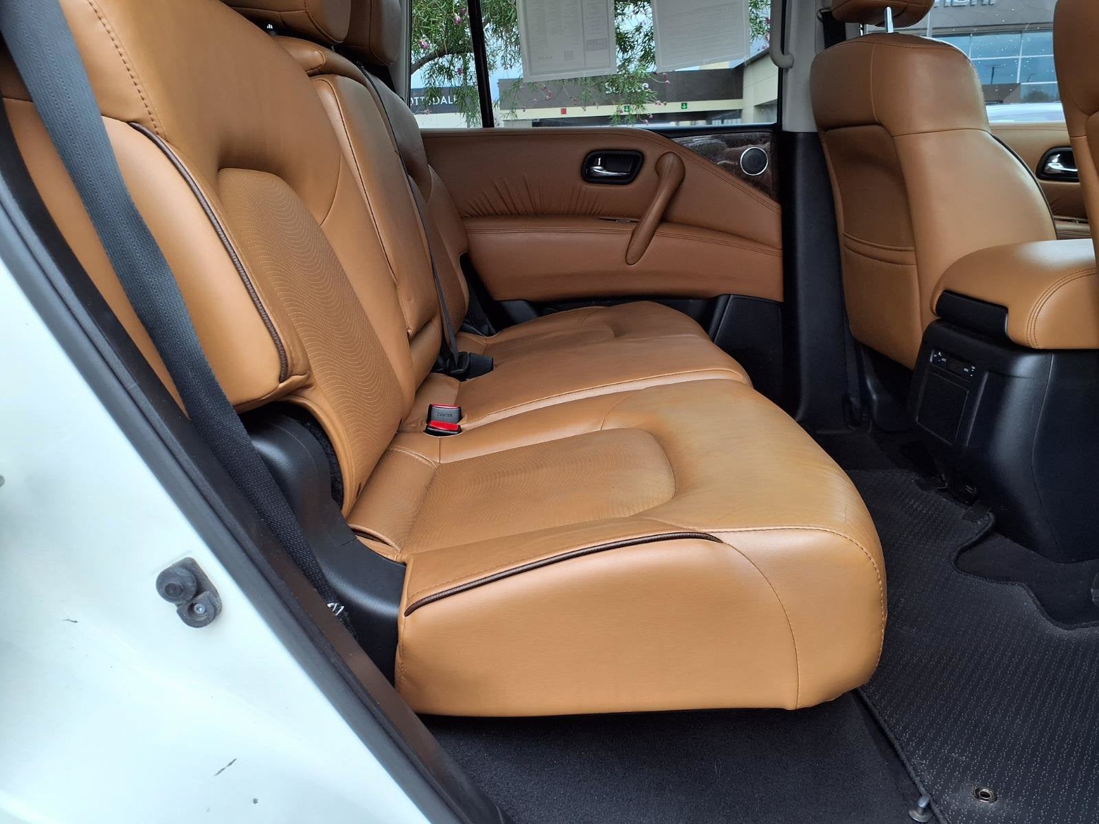 2016 INFINITI QX80 Base