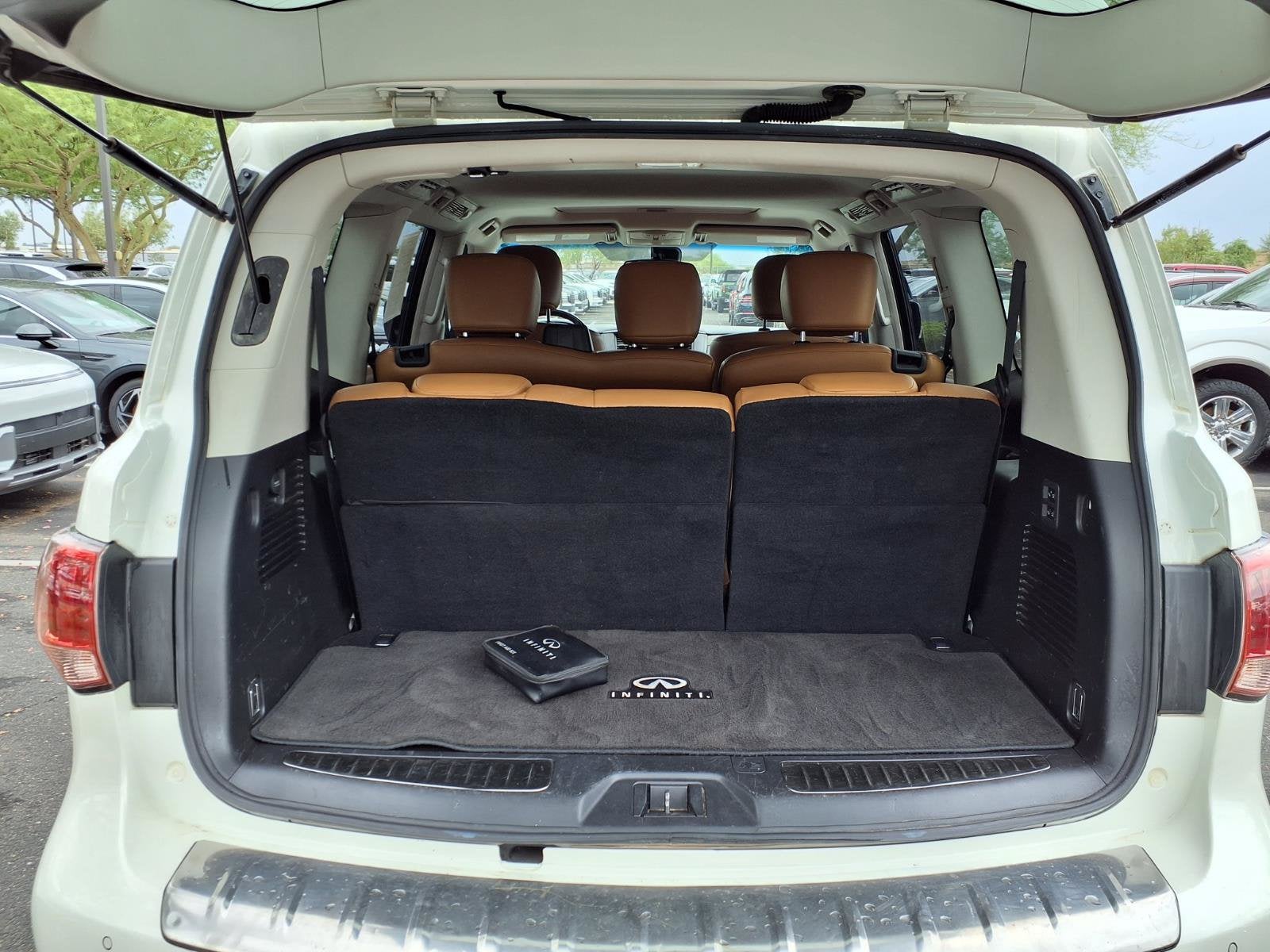 2016 INFINITI QX80 Base