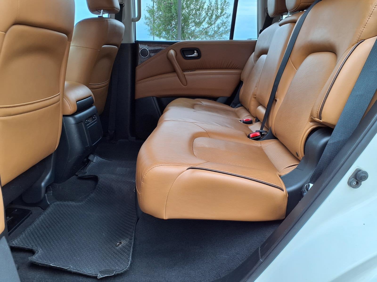 2016 INFINITI QX80 Base