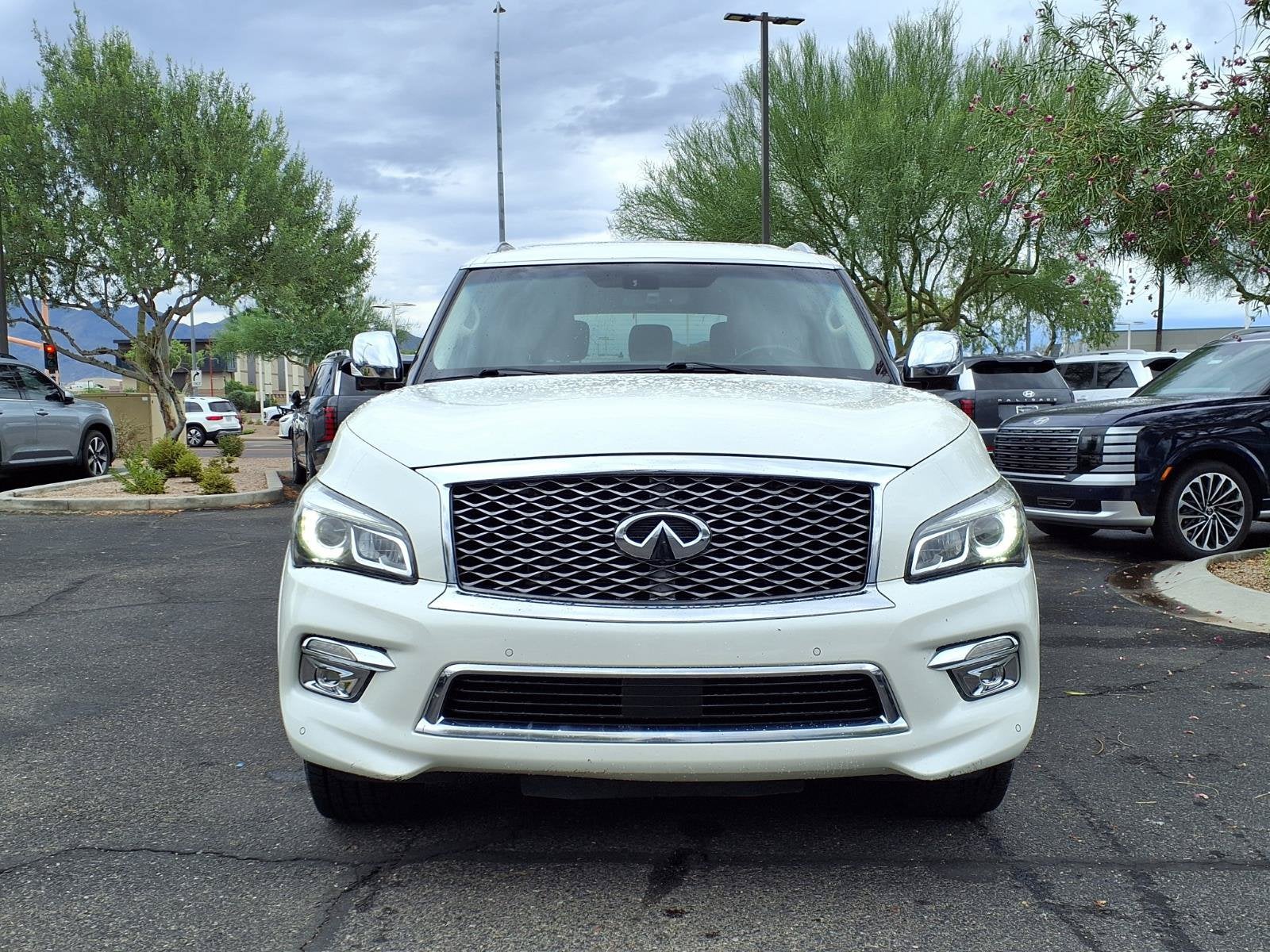 2016 INFINITI QX80 Base