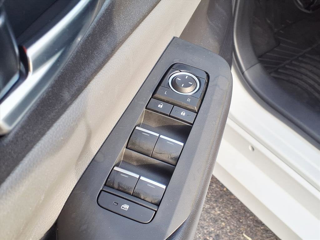 2023 Toyota Prius Base