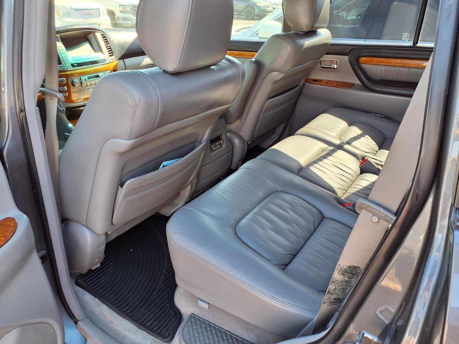 2004 Lexus LX 470 470