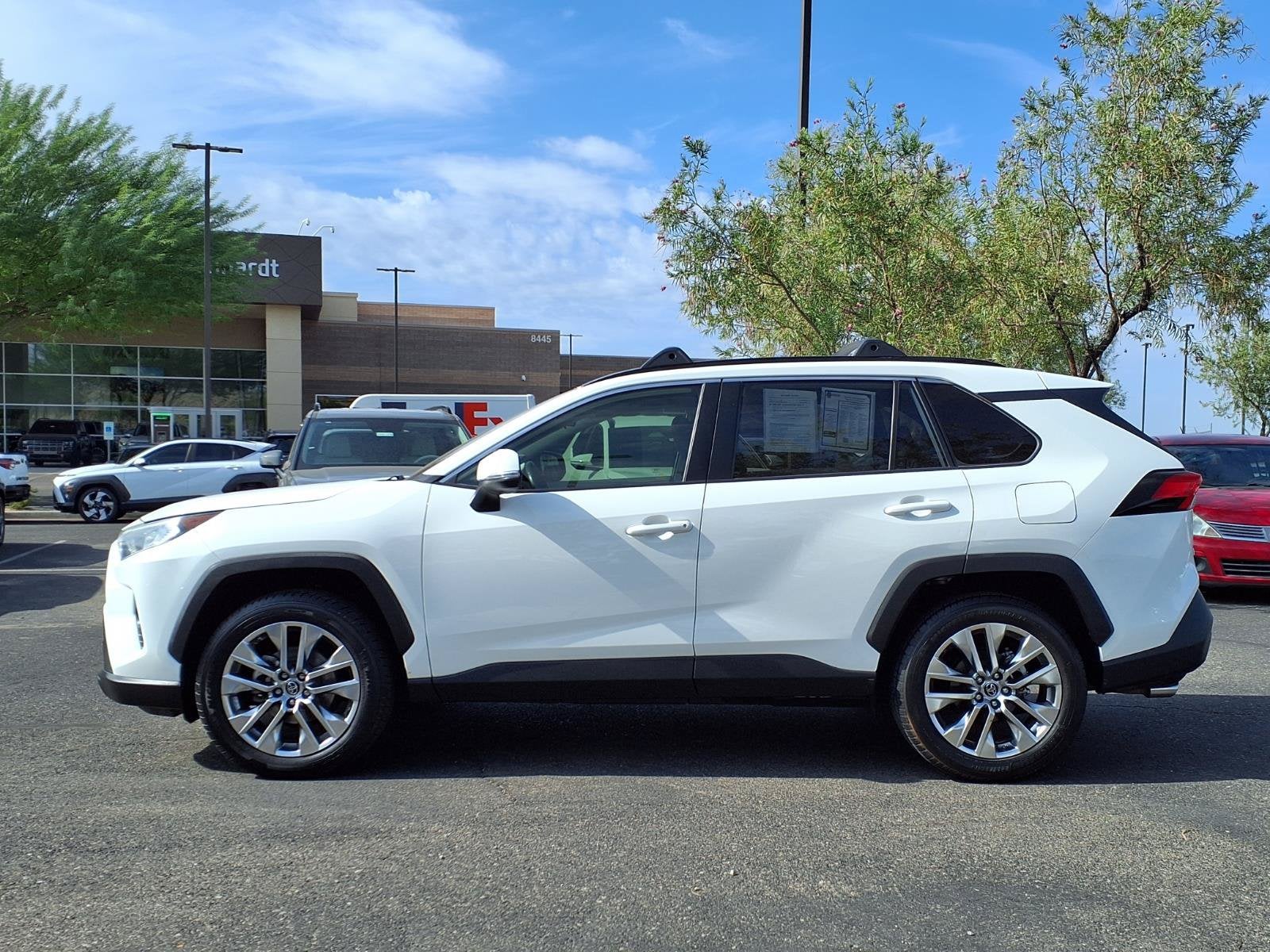2019 Toyota RAV4 XLE Premium