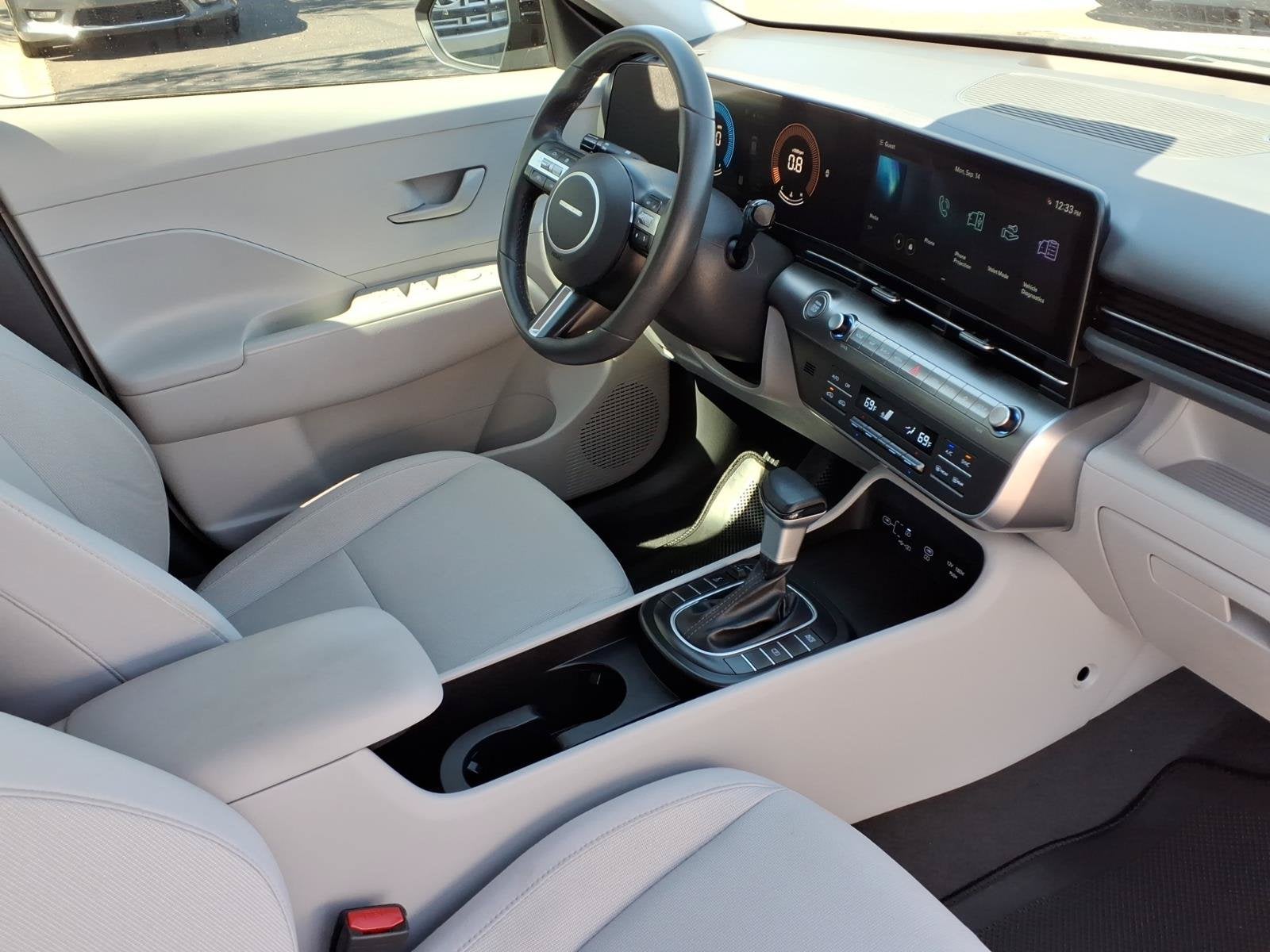 2024 Hyundai KONA SEL