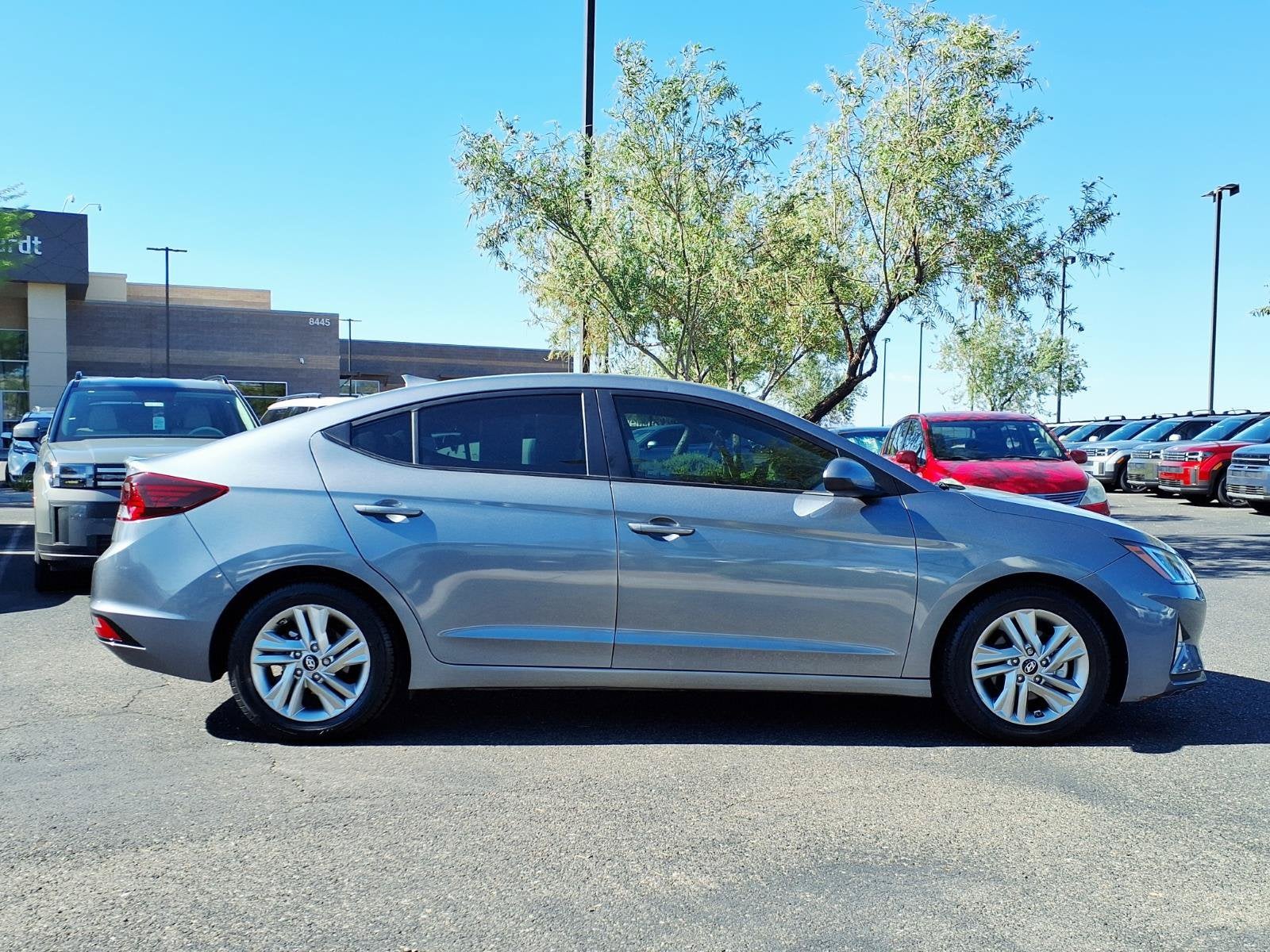 2019 Hyundai ELANTRA SEL