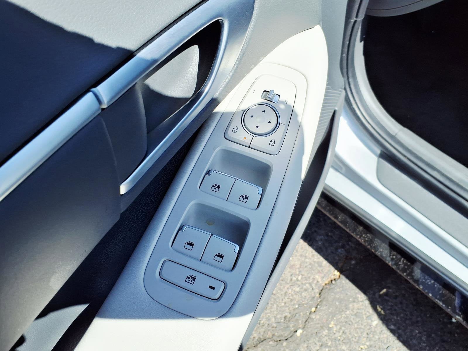 2025 Hyundai SONATA SEL Convenience