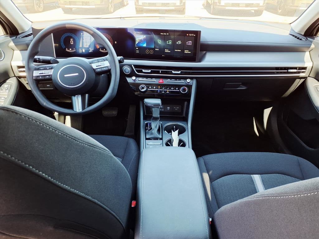2025 Hyundai SONATA SE
